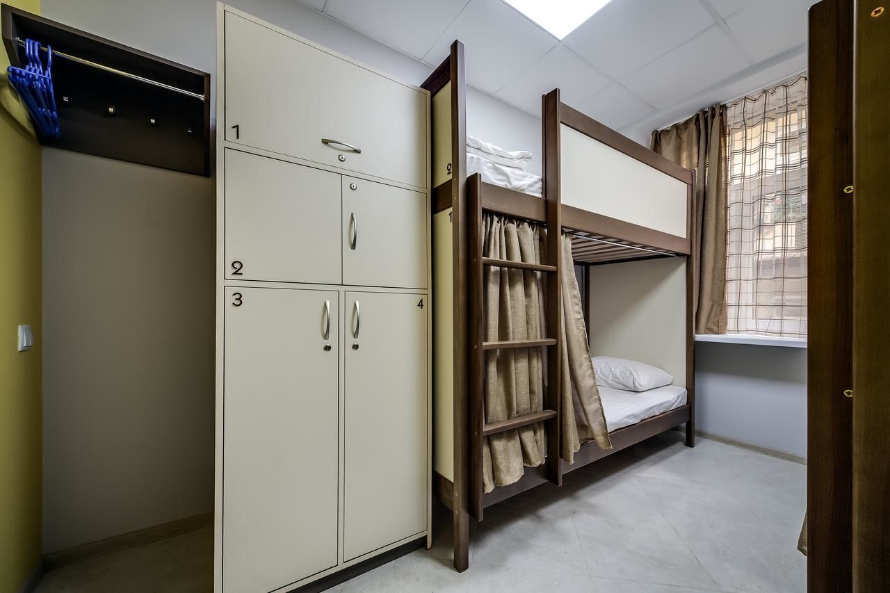 Хостелы Ostriv Hostel Львов-35