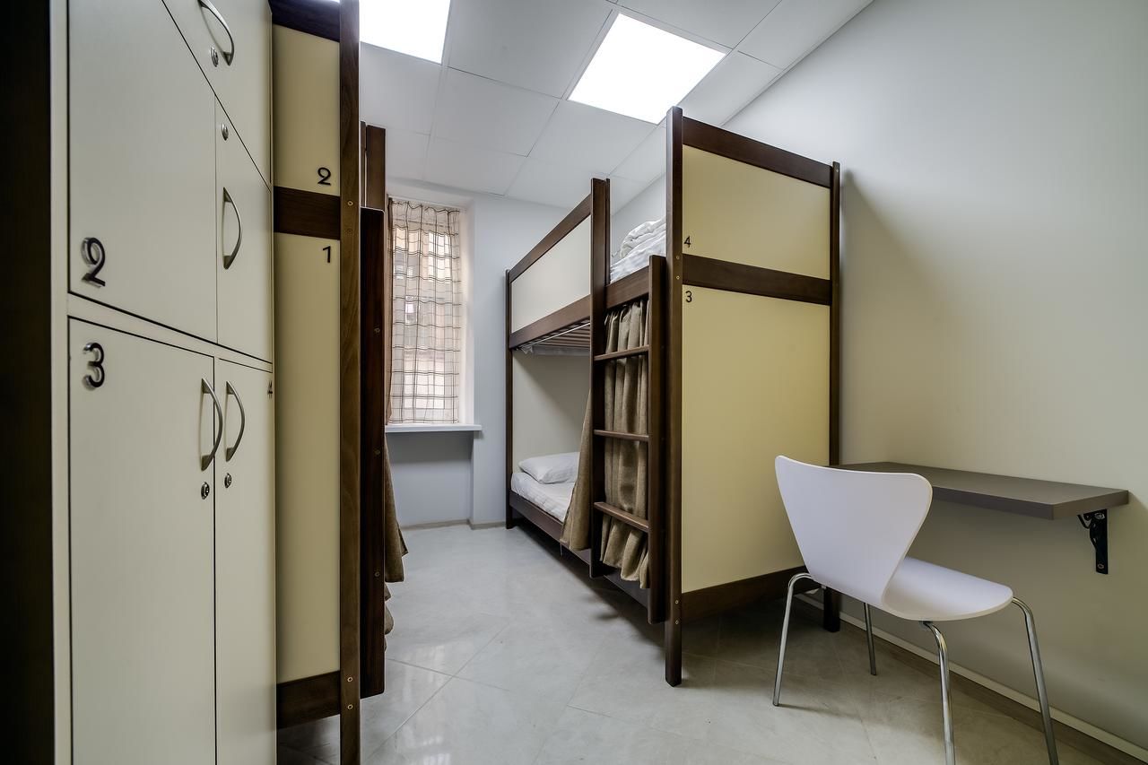 Хостелы Ostriv Hostel Львов-37