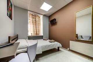 Хостелы Ostriv Hostel Львов Двухместный номер с 1 кроватью-2