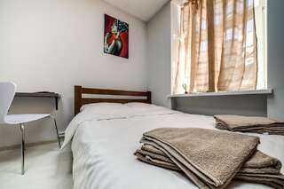Хостелы Ostriv Hostel Львов Двухместный номер с 1 кроватью-3