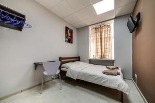 Хостелы Ostriv Hostel Львов Двухместный номер с 1 кроватью-4