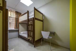 Хостелы Ostriv Hostel Львов Кровать в общем 4-местном номере для мужчин и женщин-3