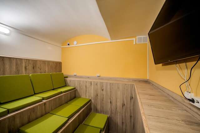 Хостелы Ostriv Hostel Львов-27