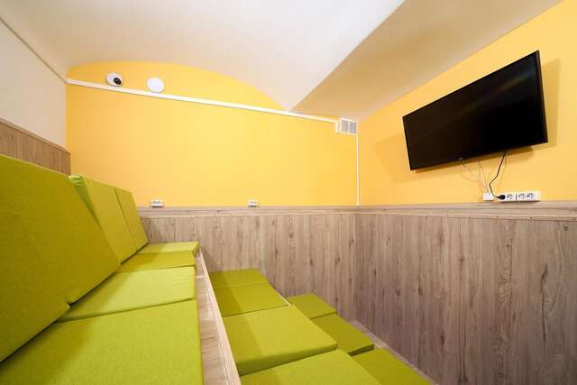 Хостелы Ostriv Hostel Львов-28